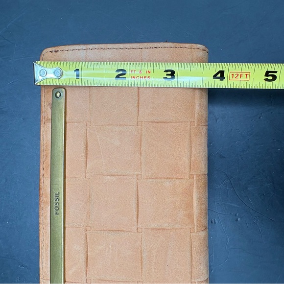 FOSSIL Camel Leather Wallet Liza Slim Bifold Weave Design 7x4 Unused Interior - Picture 8 of 8
